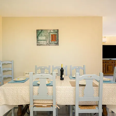 Casa Meli * 피네스트라트
